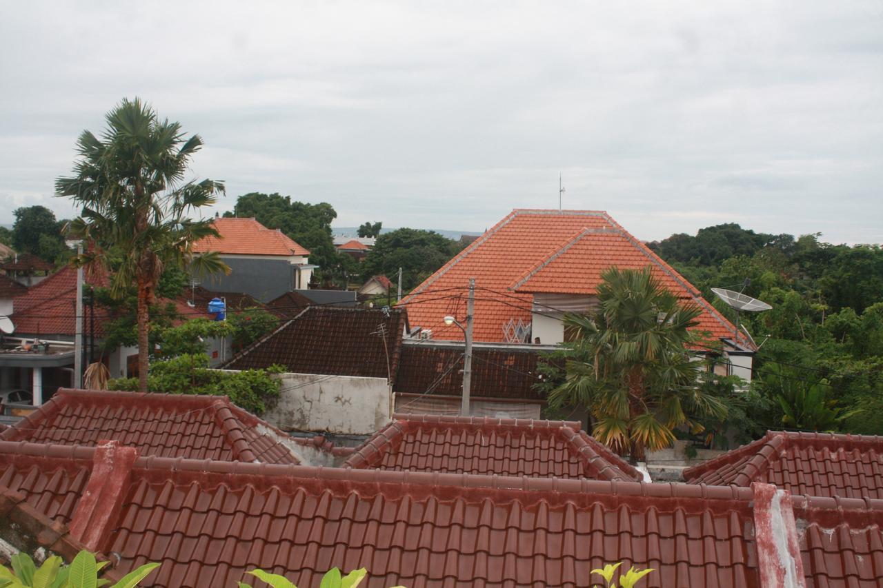 Gusti Homestay Kerobokan エクステリア 写真