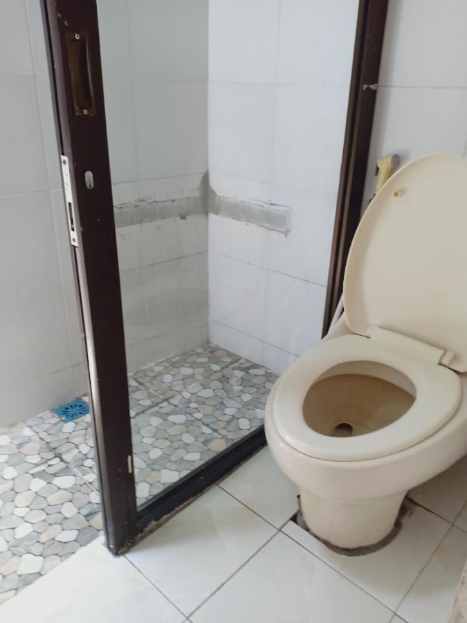 Gusti Homestay Kerobokan エクステリア 写真